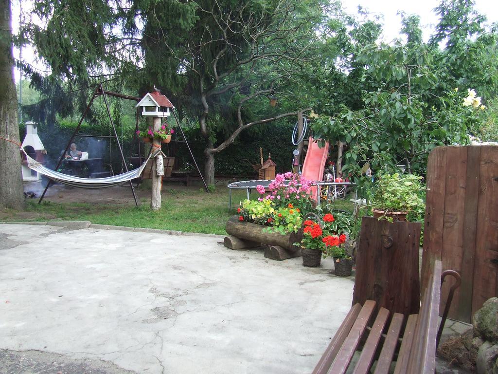 Agroturystyka Maria Preca Hotell Kalisz Pomorski Exteriör bild